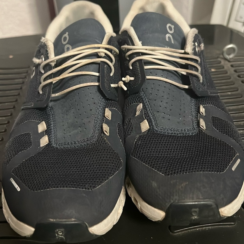 Great performance running shoes
On cloud well loved shoes plenty of life left